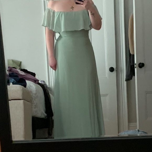 Bill Levkoff Gown - Picture 6 of 16